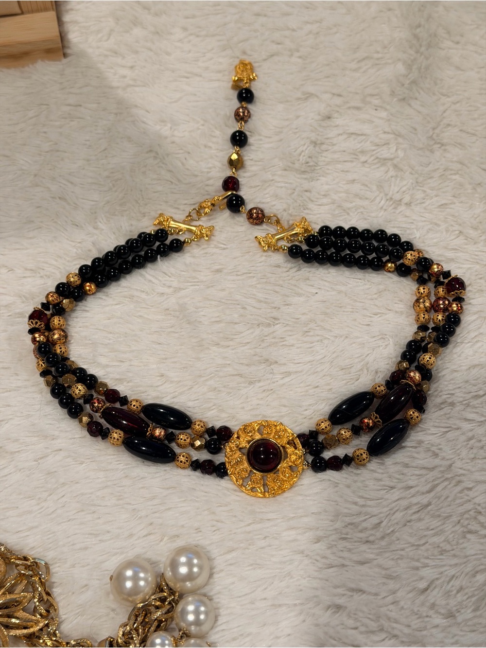 Elegant Vintage Ruby Red, black & Gold Beaded Statement Necklace - Picture 2 of 15
